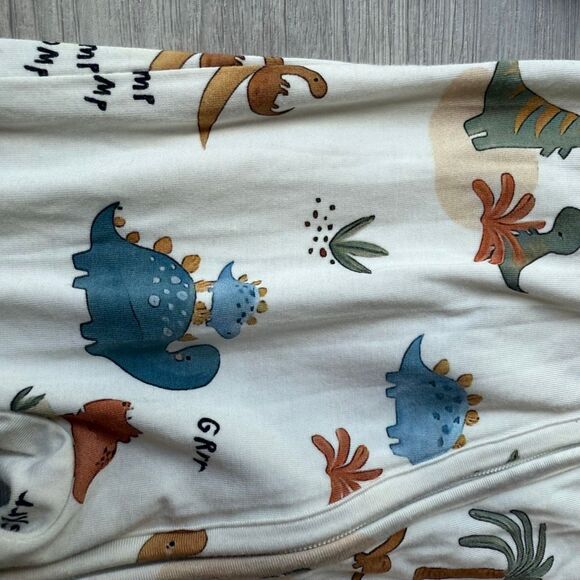 Sofia Mila Bamboo Baby Zippy Pajama size 3-6 months bear and dinosaur print - Picture 5 of 8